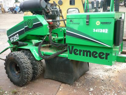 STUMP GRINDER