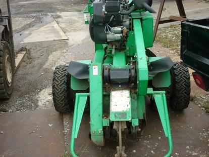 STUMP GRINDER